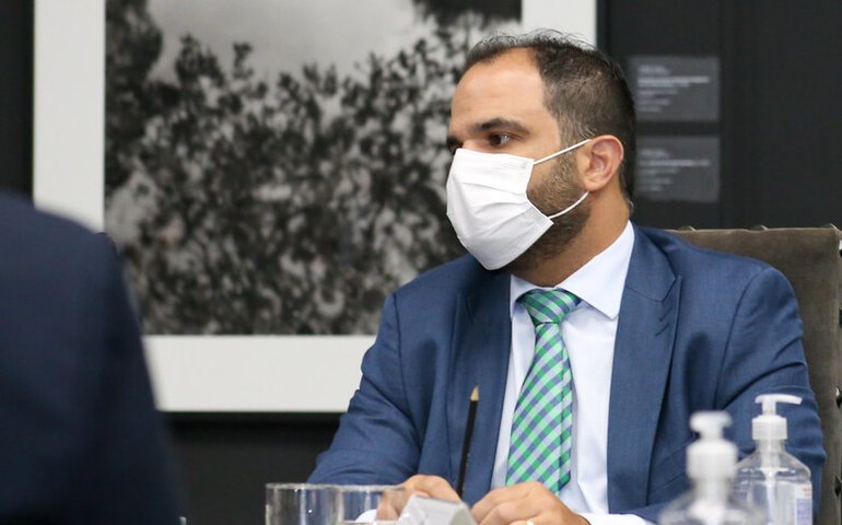 Conta de pai do governador do AC recebeu R$ 420 milhões nos 8 primeiros meses de mandato