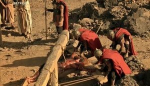Cena de crucificação foi exibida na estreia Reprodução/RecordTV