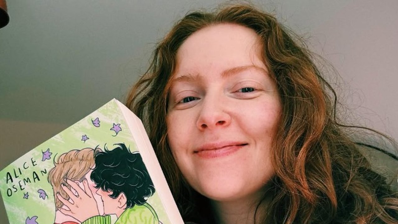 Alice Oseman, criadora de ‘Heartstopper’, é confirmada na Bienal do Livro de SP