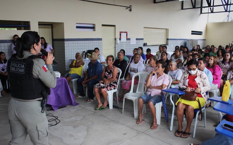 Agosto Lilás: Semas de Jundiá realiza encontro de conscientização sobre o combate à violência doméstica contra mulher