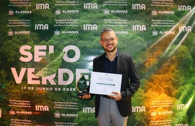 Casal recebe Selo Verde Ambiental em reconhecimento às ações de sustentabilidade