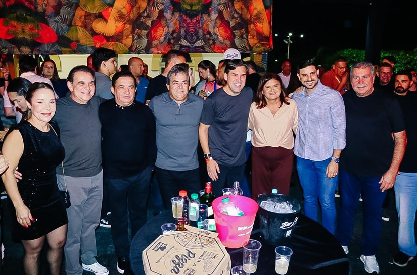 Deputado Remi Calheiros prestigia em Delmiro, Pedra Fest ladeado de lideranças do MDB