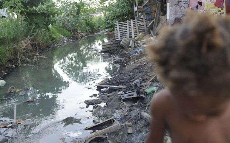 Mais de 93 mil internações por doenças relacionadas à falta de saneamento ocorreram no Nordeste