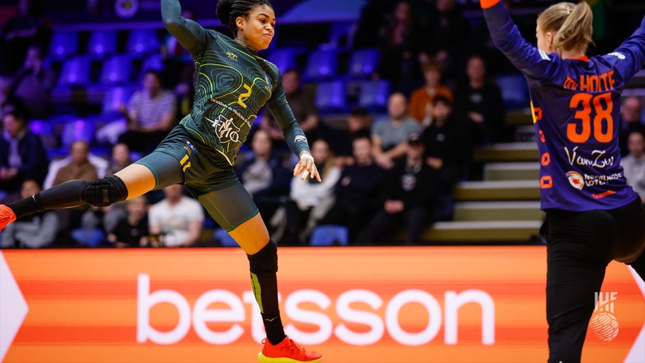Brasil perde da Holanda e se complica na busca pelas quartas de final do Mundial de Handebol