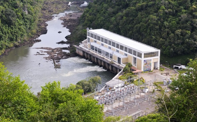 Estatal gaúcha é vendida por R$ 928 milhões, ágio de 10,93%