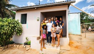 Marina JHC conversou com moradores de assentamento em Olho d'Água das Flores