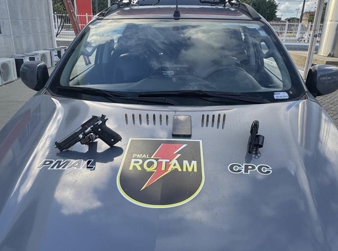 Polícia Militar apreende arma, drogas e prende foragido por homicídio em ações no interior de Alagoas