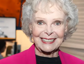 June Lockhart, atriz das séries 'Perdidos no espaço' e 'Lassie', morre aos 100 anos