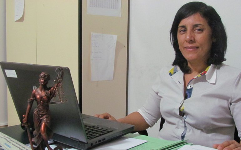 “O povo deve acordar e jamais vender o seu voto”, afirma Promotora Salete Adorno