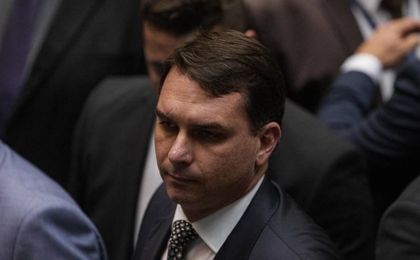 TJ nega liminar pedida por Flávio Bolsonaro para suspender quebra de sigilo