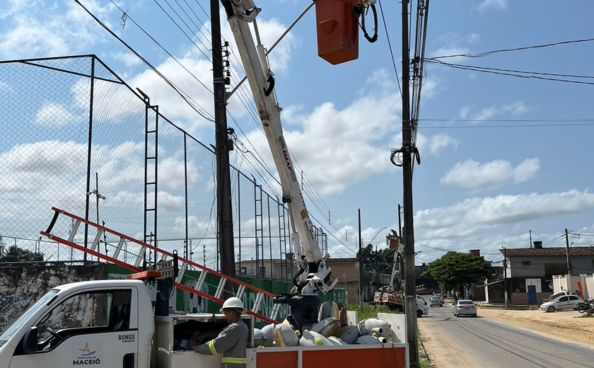 Avenidas principais da Santa Lúcia ganham iluminação 100% em LED