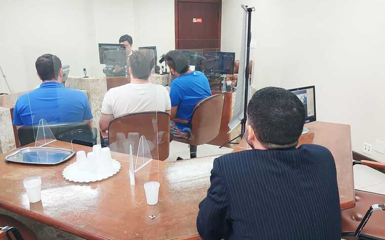 Acusados de crime de moeda falsa em cruzeiro vão a audiência de custódia na JFAL