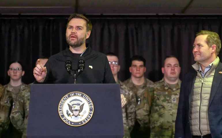 Vance sobre Groenlândia: é melhor estar sob a segurança dos EUA do que da Dinamarca