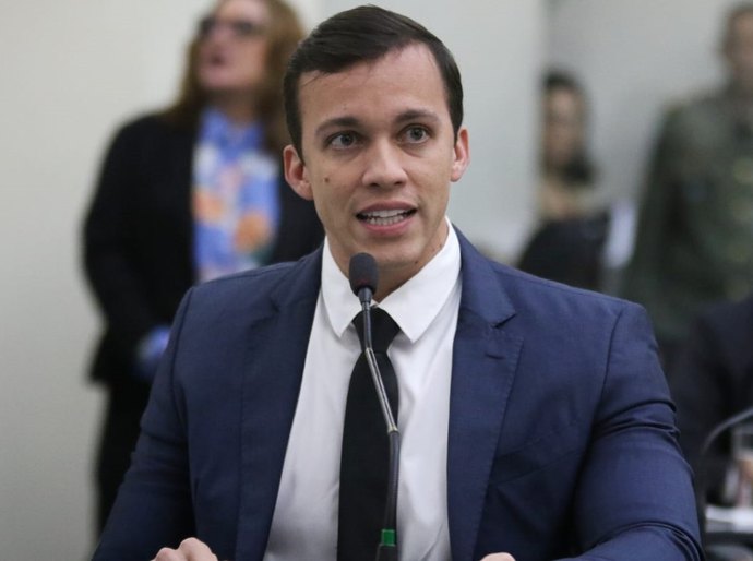 Discutido projeto que institui o Mês de Conscientização Contra o Abandono Animal