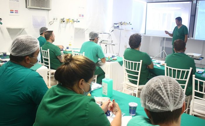 Curso de imersão reuniu 18 especialistas de várias partes do Brasil Curso de imersão reuniu 18 especialistas de várias partes do Brasil