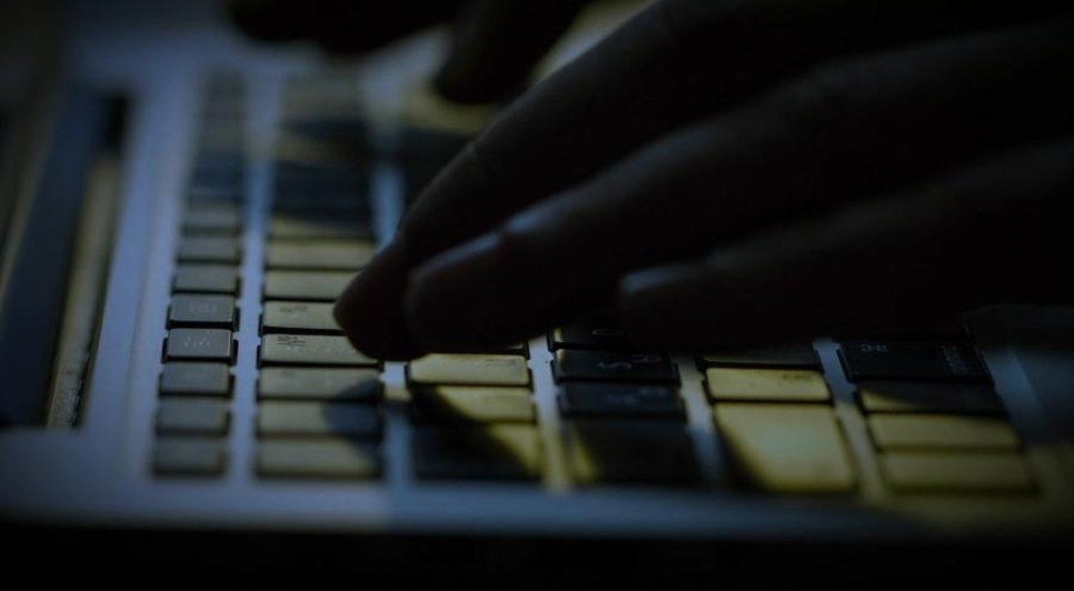 o-novo-golpe-de-sextortion-na-internet-tenho-sua-senha-e-conheco-seu-segredo-1544208531982_v2_900x506