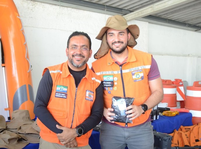 Agentes da Defesa Civil recebem novos equipamentos para atuação em campo