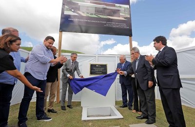 Presidente do TJ lança pedra fundamental de novo fórum de São Luís do Quitunde