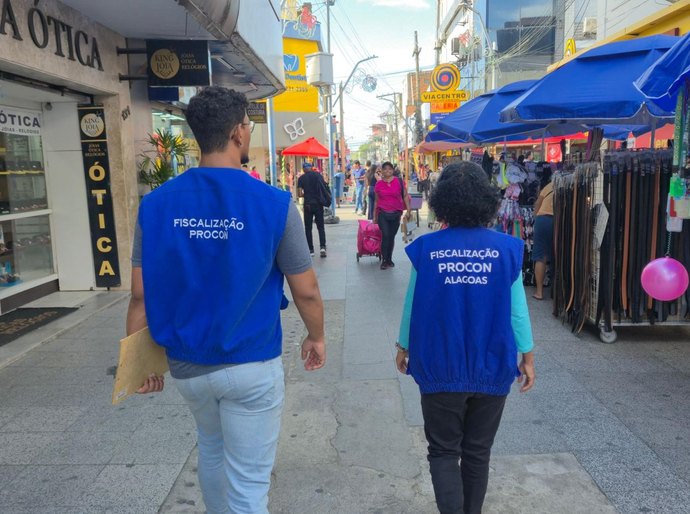 Procon Alagoas alerta foliões sobre golpes e práticas abusivas no comércio
