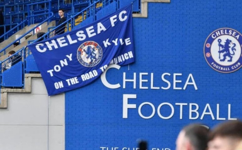 Ucrânia esquece guerra por 90 minutos e vive dia de festa com vitória na Escócia