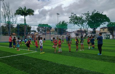 Areninha do Acauã recebe primeira aula do Contraturno Campeão