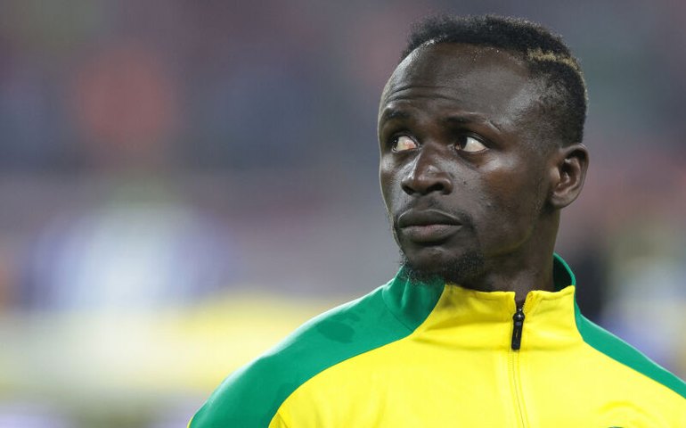 Mulher de Sadio Mané fala pela 1ª vez após casamento arranjado aos 18 anos