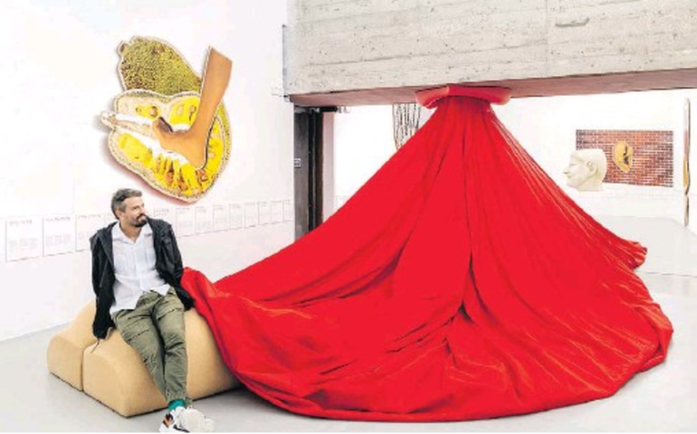 Brasil mostra sua cara na Bienal de Veneza, que elegeu o surrealismo