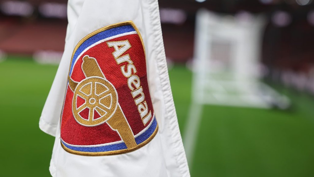 Gigante do futebol anuncia demissões em massa