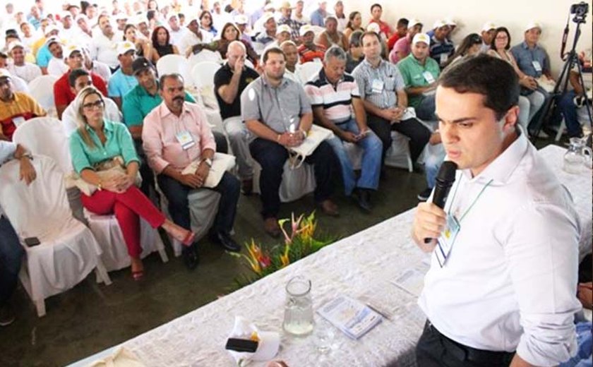 Recursos Hídricos entrega sistema dessalinizador à comunidade Logrador