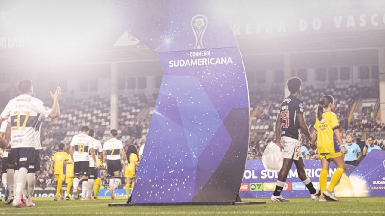 Vasco domina, mas empata sem gols com Olimpia em São Januário