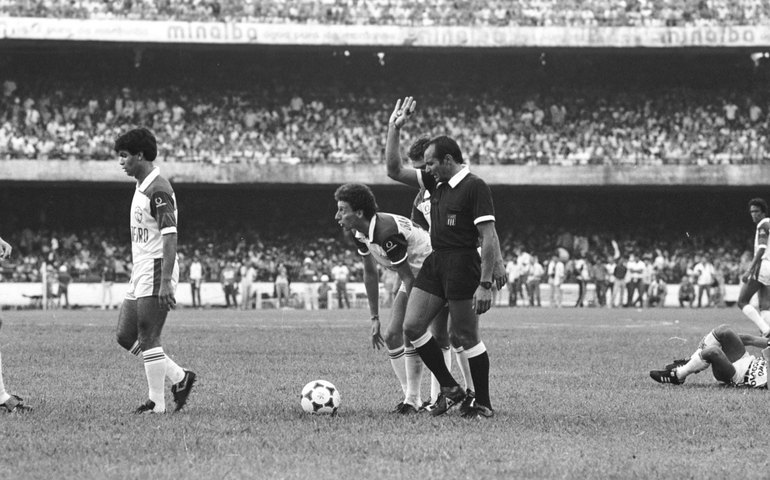 Paulistão não tinha apenas um grande em semifinais havia 38 anos