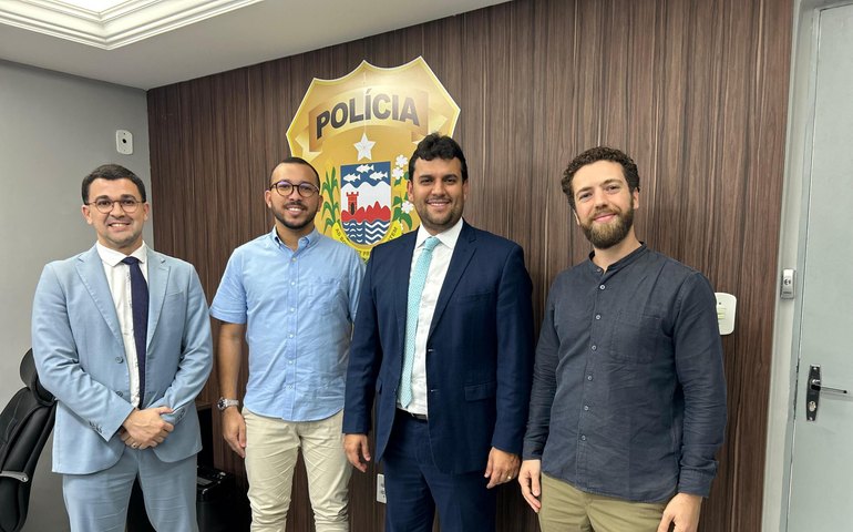 Pesquisador de universidade britânica conhece ações de ressocialização do sistema prisional