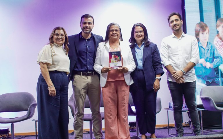 Prefeita de Palmeira dos Índios participa de eventos sobre educação e empreendedorismo