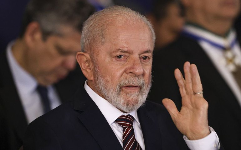 Lula anuncia crédito para reformas e acesso a médicos especialistas