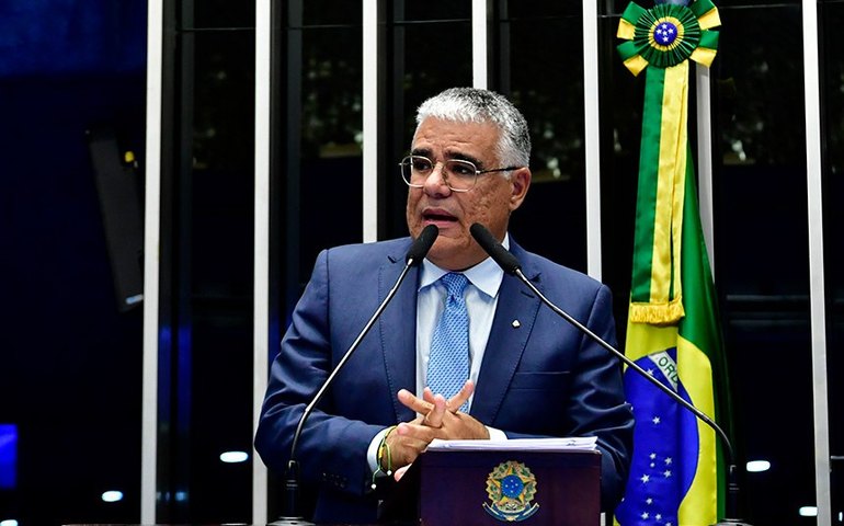 Girão critica julgamento de réus do 8 de janeiro em sessão virtual no STF