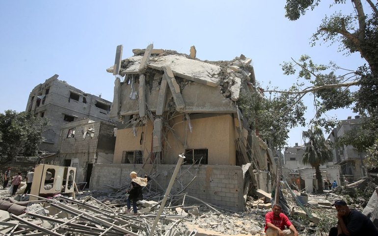 Ataques aéreos de Israel matam 45 pessoas em Gaza