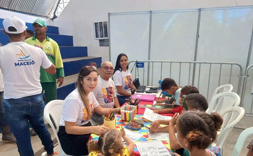 Departamento de Trânsito de Maceió faz atendimentos no Brota na Grota