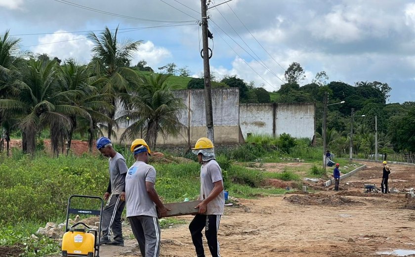 Prefeitura de Branquinha realiza obras de pavimentação no Assentamento Eldorado dos Carajás