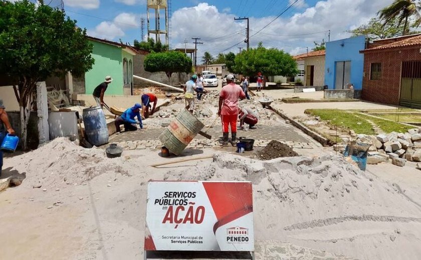 Prefeitura de Penedo prioriza serviços públicos na cidade e na zona rural