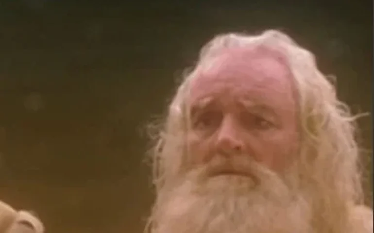 Morre Patrick Godfrey, ator de Para Sempre Cinderela, aos 93 anos