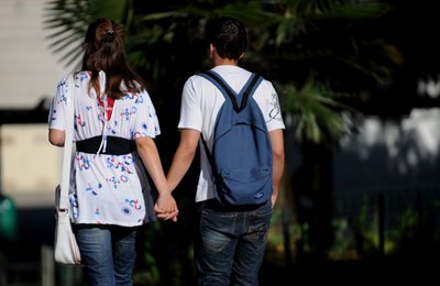 Mais de 20% de alunos do 9º ano em Alagoas já fizeram sexo na escola