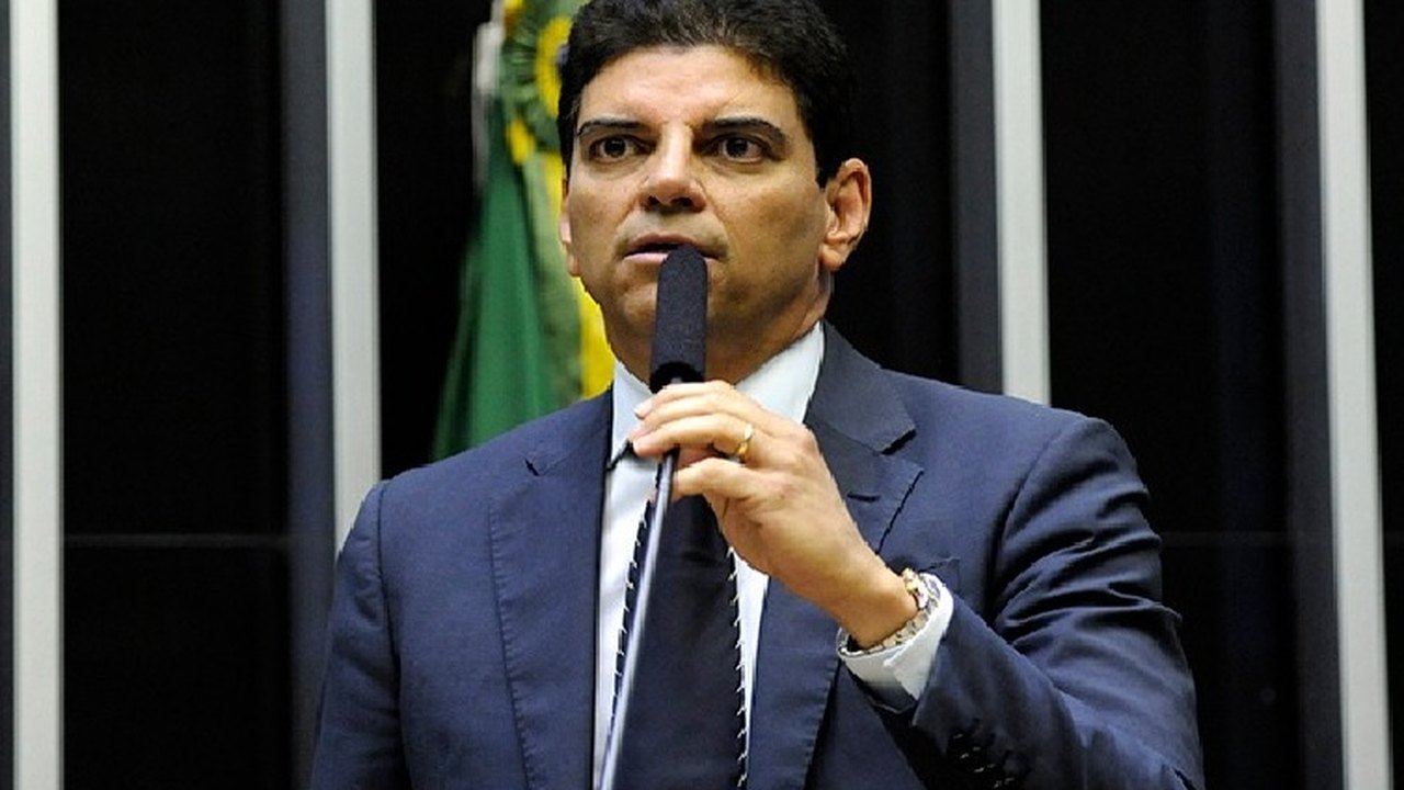 Relator do arcabouço fiscal defende projeto do governo, mas sinaliza para mudanças