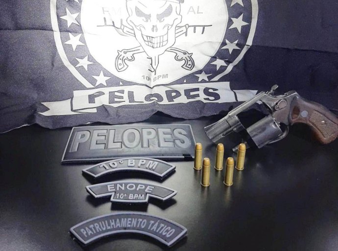 No interior, ações da PMAL retiram armas, drogas e infratores de circulação