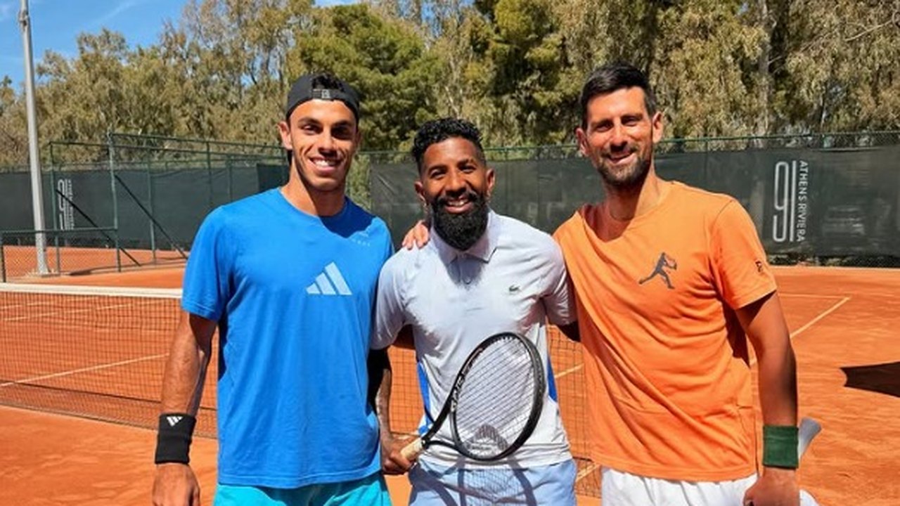 De férias, Rodinei joga tênis com Novak Djokovic em Atenas