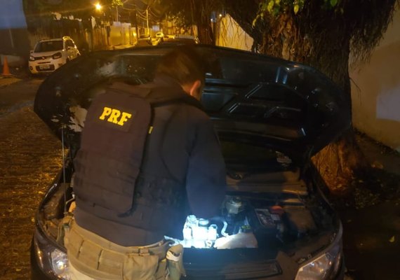 PRF prende homem por receptação e adulteração de veículo em Rio Largo/AL