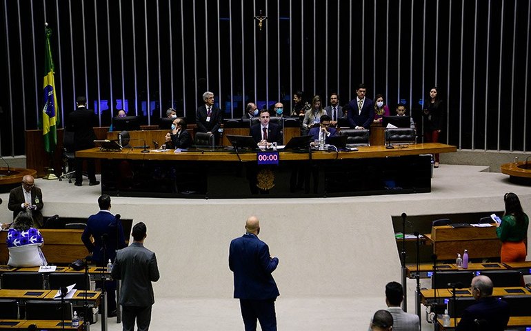 Em meio a expectativa sobre CPI, Congresso se reúne na quarta