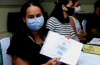 Educação inicia programa que capacita jovens e adultos para o mercado de trabalho 