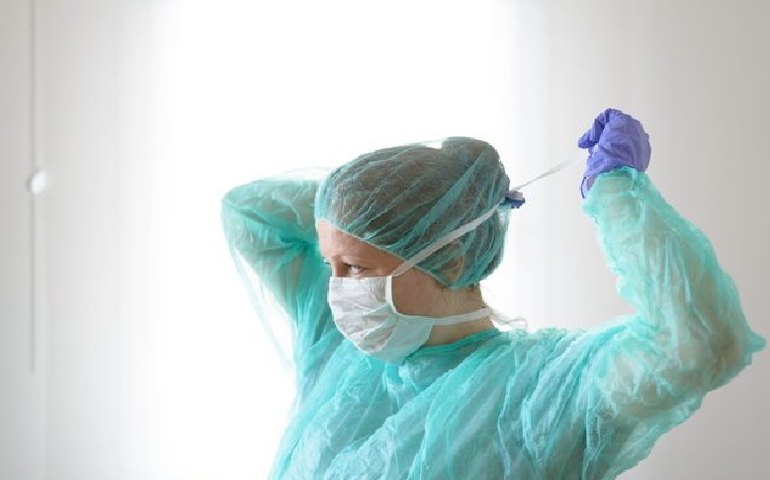 Médica da linha de frente da covid é 1ª diretora da Faculdade de Medicina da USP