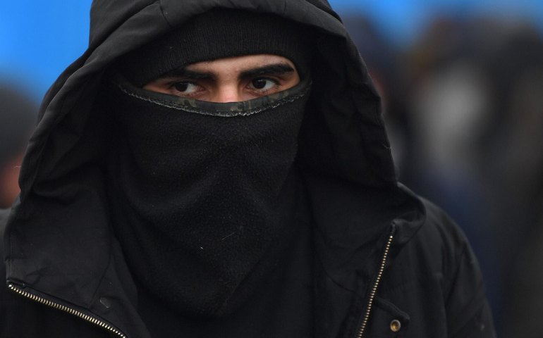 'No Brasil, o neonazismo na música surge no subúrbio de São Paulo', diz antropólogo (VÍDEOS)