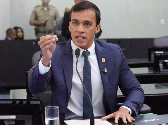 Delegado Leonam cobra apuração de agressão contra motoboy em Maceió